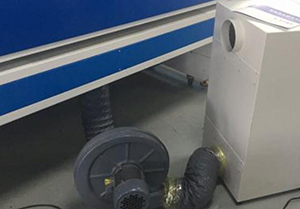 �����и�m������